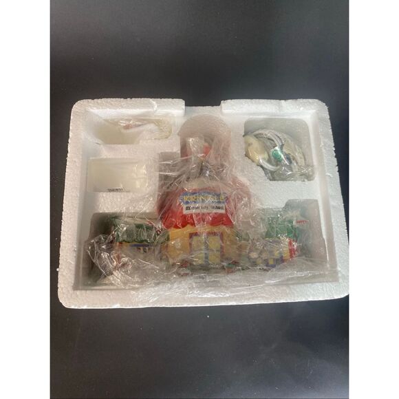 Department 56 Kringle Elfementary School - Picture 3 of 5